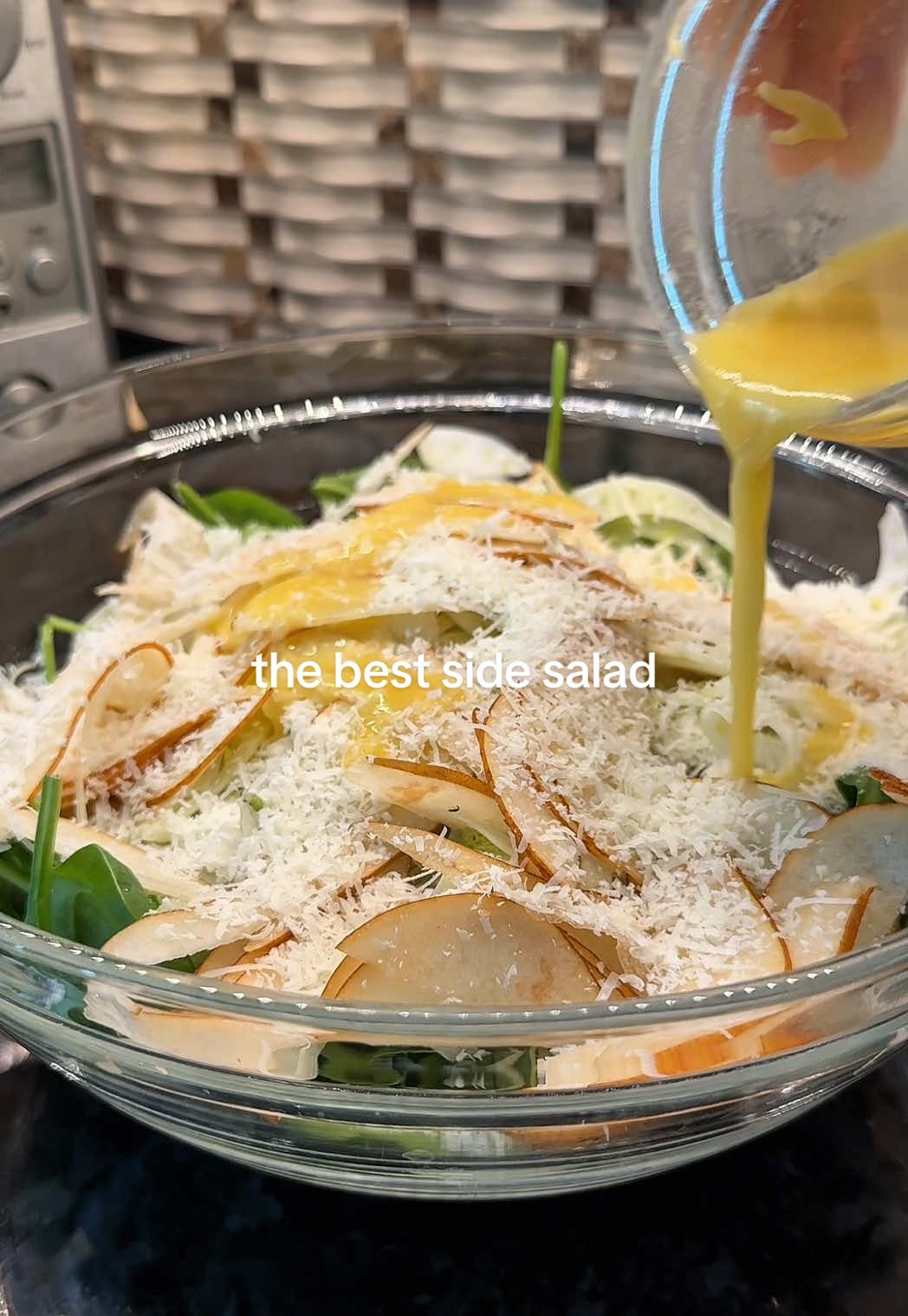 I’m coming in hot with the side salads this summer🥗 Recipe - spinach - finicchio, thinly sliced - bosco leaf, thinly sliced - walnuts, in pieces - parmigiano, grated - 2 tbsp olive oil - 2 tbsp lemon juice - 1/2 tbsp dijon mustard - 1 tbsp maple syrup - salt to taste #food #Foodie #Recipe #foodtiktok #cooking 