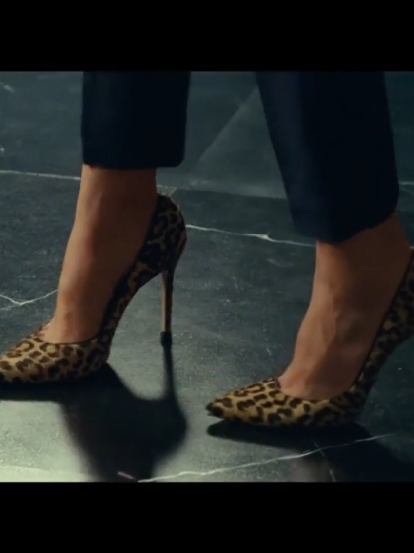 #galgadot #wonderwoman #heels  #talon 