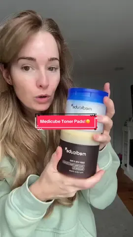 Medicube Toner Pore Pads💁🏼‍♀️@medicube_us #koreanskincare #medicubetonerpad #glassskin #skincareroutine #skincareover40