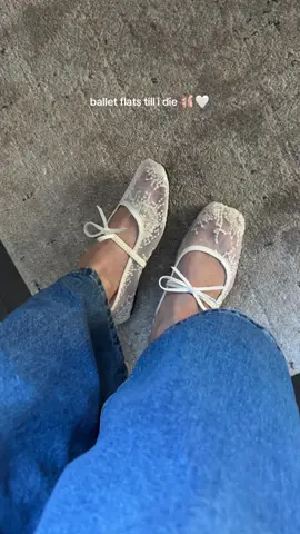 The cutest ballet flats to elevate any outfit 🩰 #balletflats #flats #laceflats #fallfashion #tiktokshopcreatorpicks 
