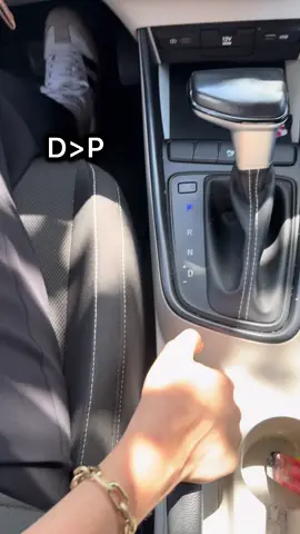 Otomatik vites kullanımı.🙂👍 #otomatik #araba #direksiyoneğitmeni #direksiyoneğitimi #direksiyondersi 