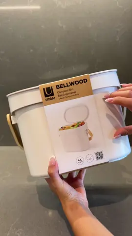 Meet the Bellwood Compost Bin🍌 Keep it on your counter or mount it inside a cabinet. Simple to use + easy to clean! #CompostBin #KitchenHacks  