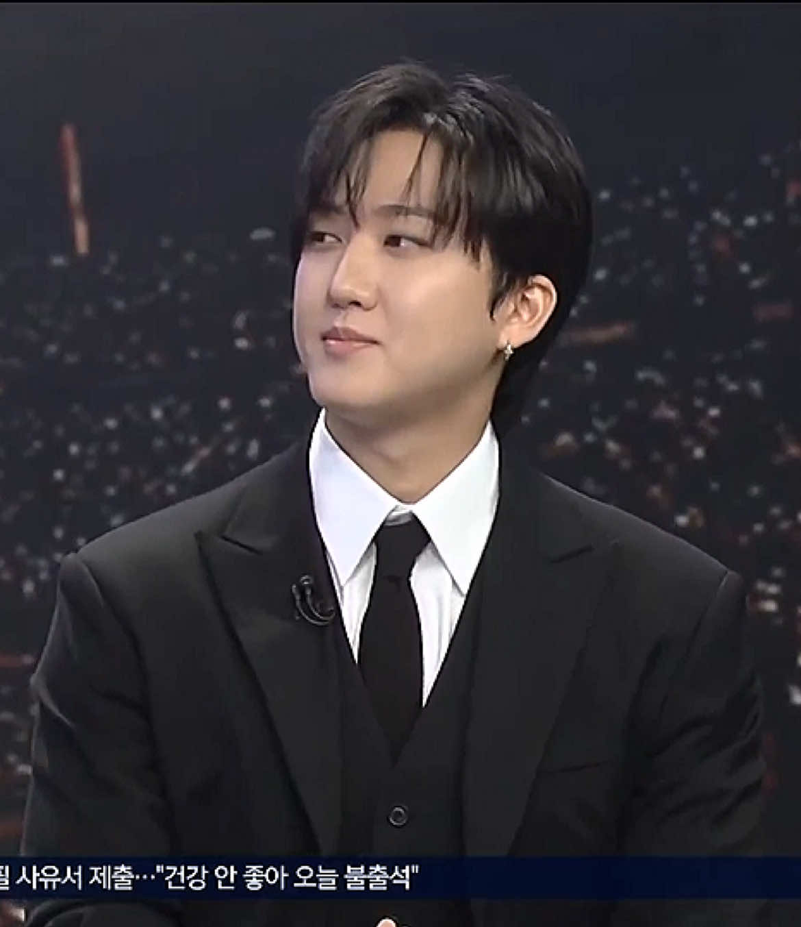 changbin, chan and felix were on the news today to talk about the tour and the new album! — #changbin #straykids #skz 
