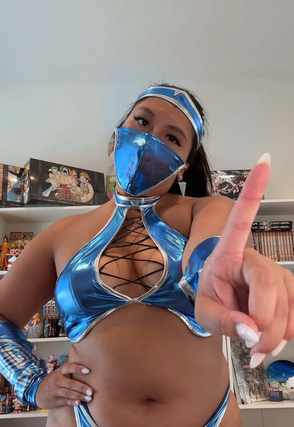 Fatality! Kitana wins!!🩵🗡️ #mortalkombat #mortalkombatcosplay #mk #kitana #kitanacosplay  