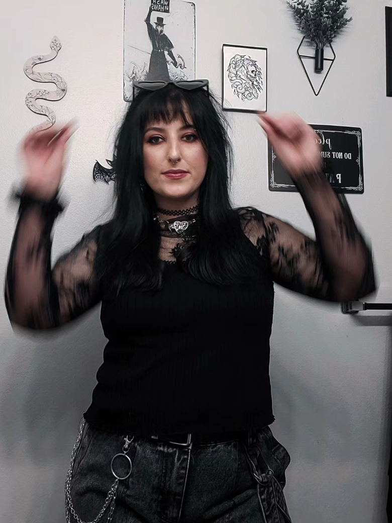 *Heard @LØLØ in concert* Me: Officially OBSESSED! This song is my 