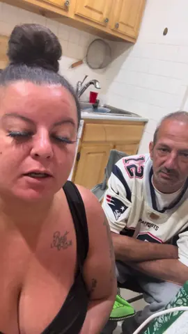 A couple of days ago , my dad was delivering pizza & he got assaulted while doing so , a lot of people been wanting to hear from him so this is the video , & we’re in the process of getting a lawyer & pressing charges ! Thank you for everyone’s love & support you guys have for my dad #delivery #ringcam #bronx #ny 