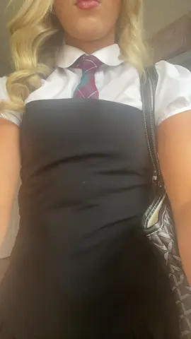 Lowkey love uniform #fyp #videoviral #blowthisupforme #scottishuniform #glasgow 