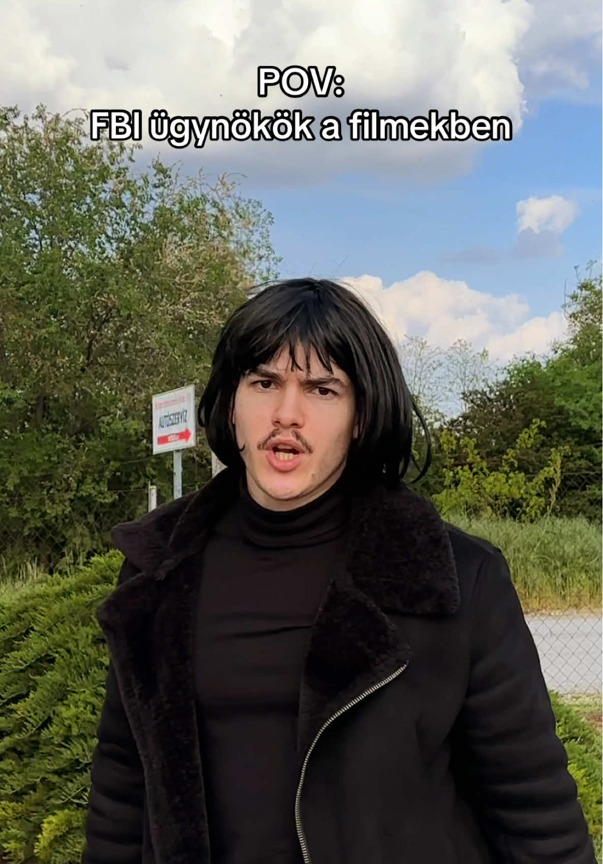 HuDsÖn merre vagy!? 👩🏻 🚔 #comedy #stumpfpatrik #literálisan #parker #fakesituation insta: stumpfpatrik ✨