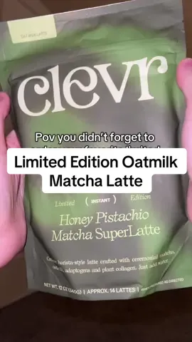 My fall mornings are SET with me now 4 bags of Honey Pistachio Matcha Latte lol #clevrblends #drinktok #tiktokshopcreatorpicks #athomecoffee #athomematcha 
