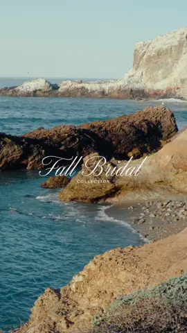 Shot against a dreamy coastal backdrop, our Fall Bridal Collection blends ethereal elegance with detail-driven romance 🦢