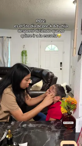IG:katheulloa✨Hoy Grace despertó sin ánimos de ir a la escuela,no sé si fue porque tenía más sueño o se sentía mal (casi todos en la casa andan gripe)😭 esto no había pasado hasta ahora, estaba apunto de verdad de no mandarla, pero luego se calmo y cuando hibamos saliendo me caí y me lastime el tobillo😫, gracias a Dios mi esposo estaba en casa y él fue a dejarla pero me contó que quedó llorando un poco😭. Ya le mandé mensaje a la maestra y llame a la escuela  para asegurarme que mi bebé está ya tranquila.ps: soy ese tipo de mamá jajaja😭 #sahm #prekindergarten #momanddaughter #pov #backtoschool 