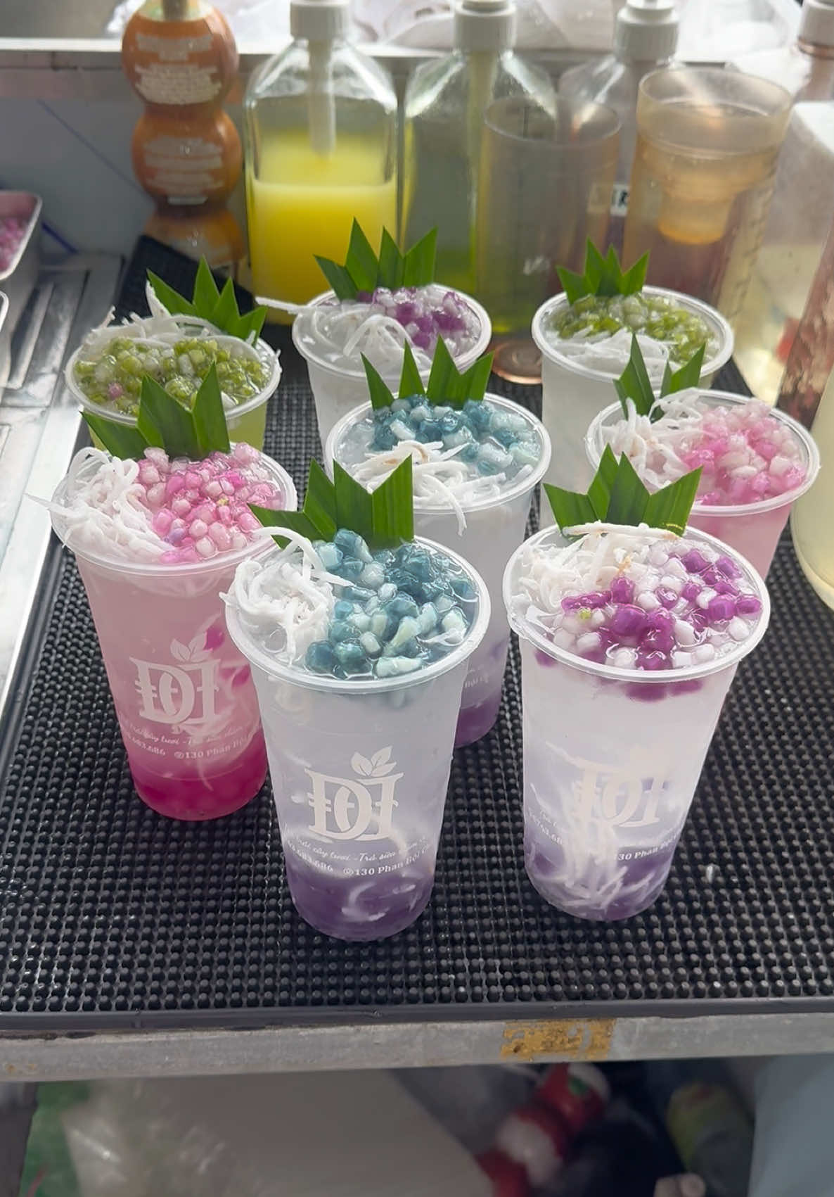 Nước dừa ngũ sắc, doanh thu tăng gấp 4-5 lần từ ngày ra mắt 😎#xuhuong #khoinghiep #nuocdua #tratraicay 