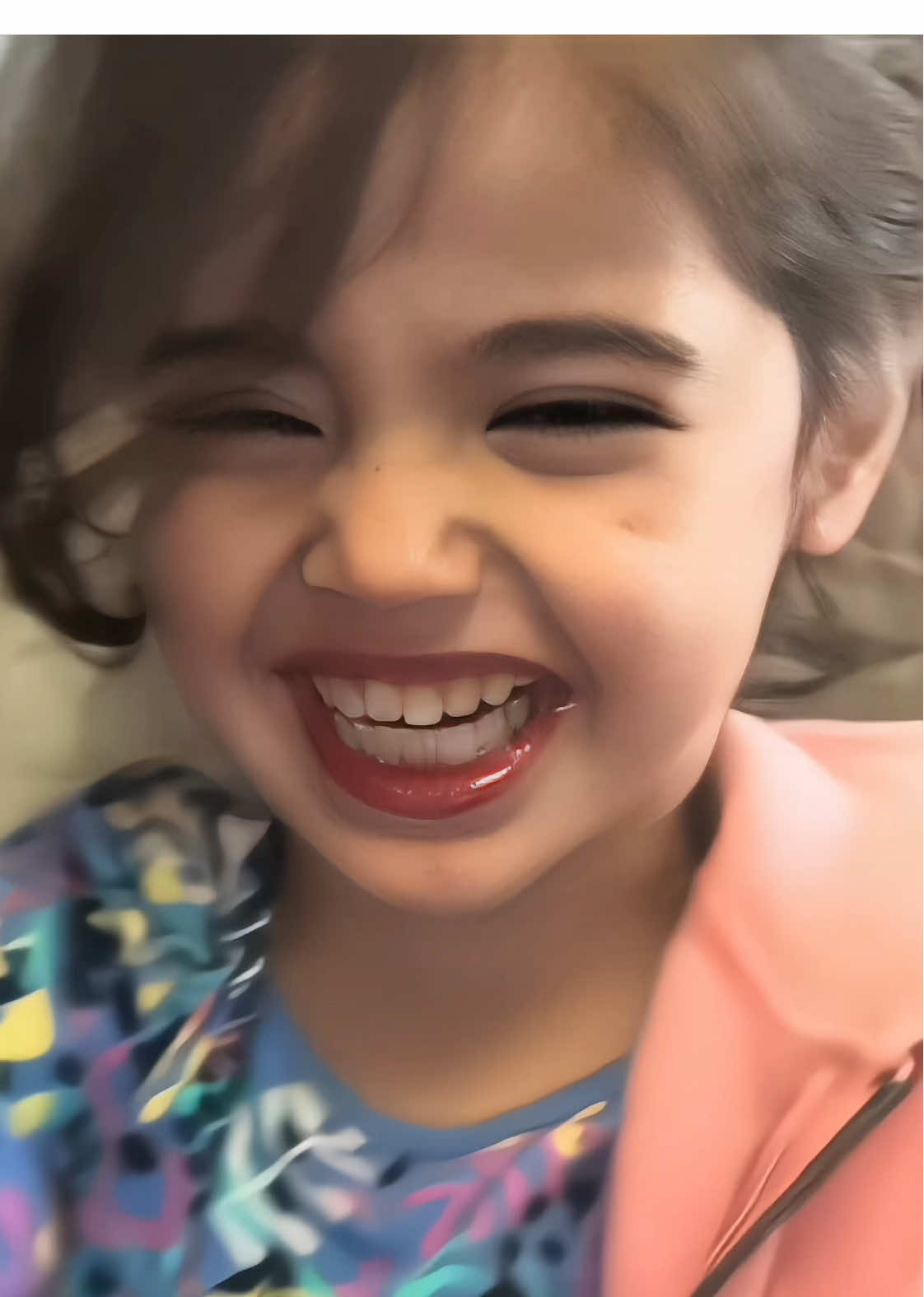 لقطه تقريبا نادره مرا لميمي بتنعيم🌺🌺.  « اخذتيها؟ لايك وفولو والمثبت يعسل غيره م أحللك 🤎. » #explore #fyp #virl #ماريا_جعفر 