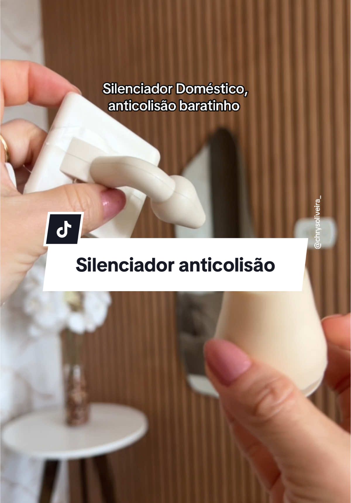 Eu amei demais esse silenciador doméstico, resolveu muito meu problema de porta batendo aqui em casa. #tiktoshop #portabatendo #silenciadordomestico #anticolisão 