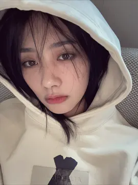 “当你不喜欢某人时，你会讨厌他们所做的一切。 “ Khi bạn không yêu thích một ai đó thì họ làm gì bạn cũng ghét #vuonganhlo #wangyinglu #王影璐 #xyzbca 