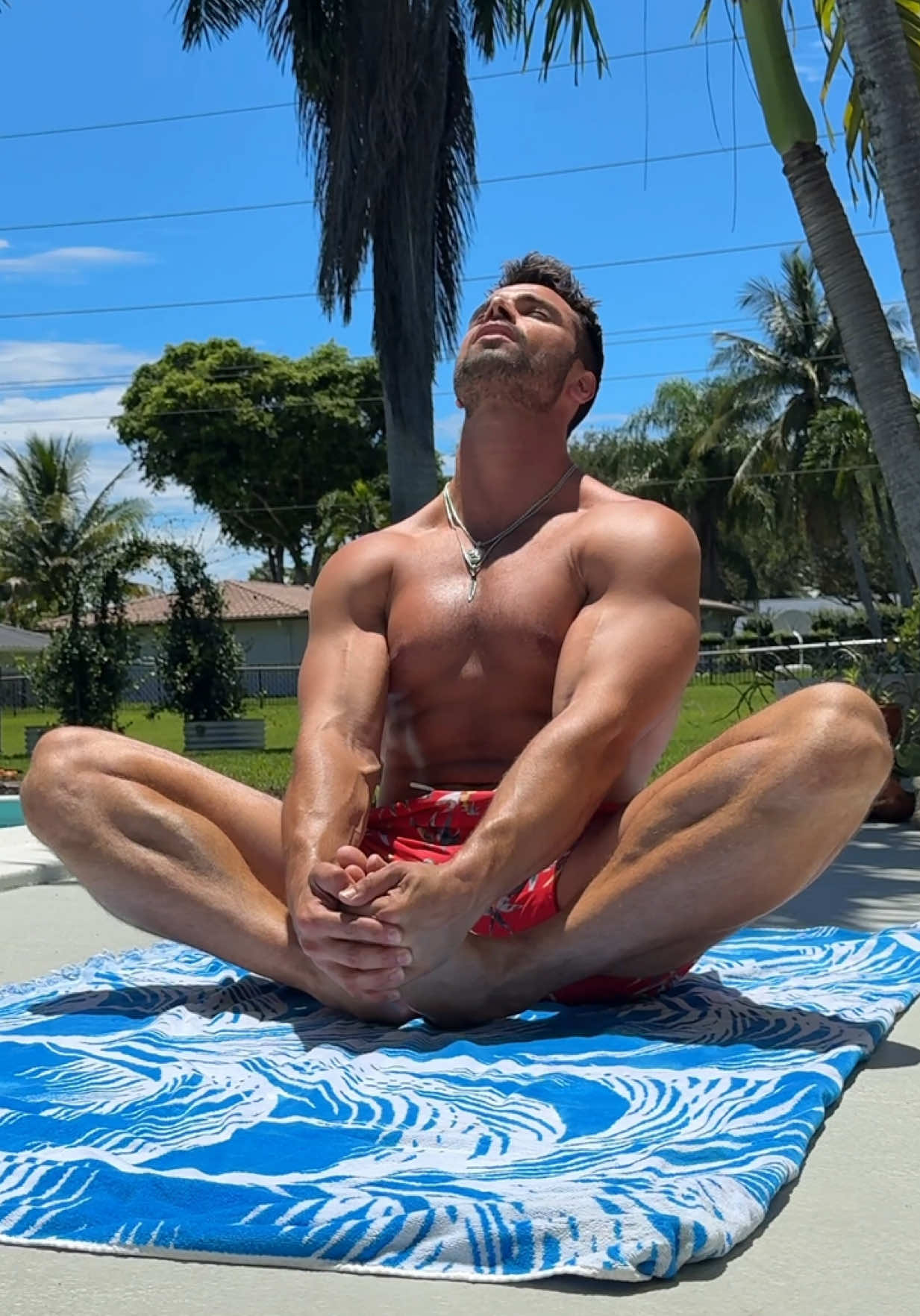 Leg day? Stress? Life? 🧐 #ad 5 step recovery routine featuring @Biofreeze  Biofreeze Roll-On and Biofreeze Pain Relief Gel are always part of the plan.💪🏼❄️ #myroutine #biofreeze #Recoverymvp #ResetMode No wonder BioFreeze clinician recommended* menthol topical pain relief brand. 😎
