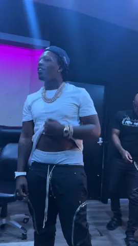 This shit just ain’t off my music niggas hurt 🌪️😈 should I drop this ? 🔥🔥🔥 