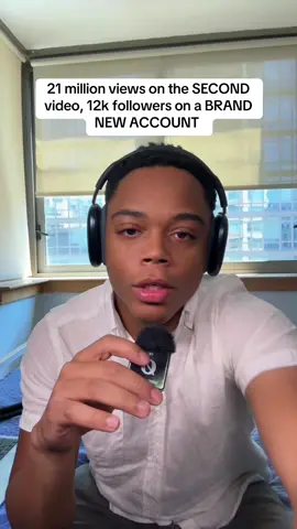 HOW TO BLOW UP ON DAY ONE 👨🏾‍💻📝 #howtogoviral #howtoblowup #viraltips #howtogoviralontiktok #virality #tiktokgrowthtips #tiktokgrowth #viral #levipowe #creatorclarity 