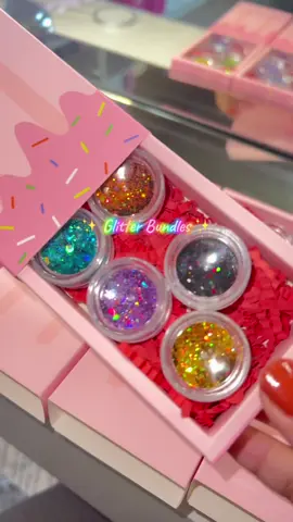 Our beautiful glitter sets ✨💗 #makeup #beauty #glitter 