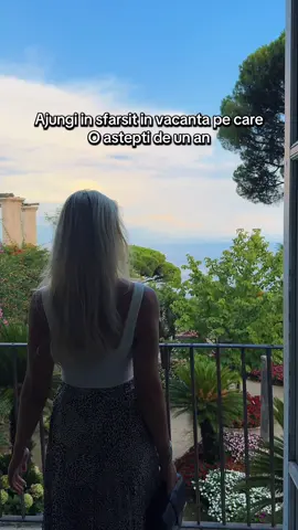 Ajungi in sfarsit in vacanta pe care O astepti de un an. #ravello #  