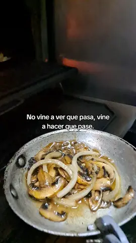 En esta vida todos venimos a cumplir un papel, y es importante a un podamos que lo cumplamos, ur nuestra vida no sea en vano, esa es nuestra única misión, porque eso nos hará diferentes, no venimos a ver el éxito de los demas, venimos a inspirar exito . . . . . #reflexaododia #Motivacional #CapCutMotivacional #lucha #aprendiendo 