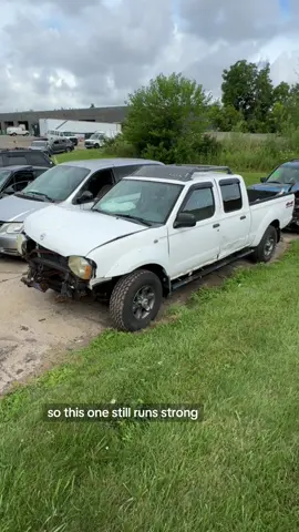 Two Nissan Frontiers Walk Into a Junkyard… #nissanfrontier #nissantruck #truck #2ofakind #autorecycling #junkyard #autopartscity 