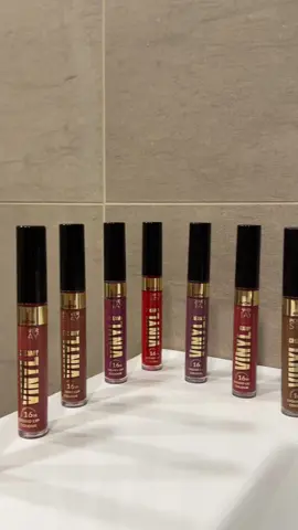 Vinyl Power Stay от Avon за всяко твое настроение. 💄🫦 Октрий на avon.bg ✨ #avon #fyp #българия #makeup #грим 