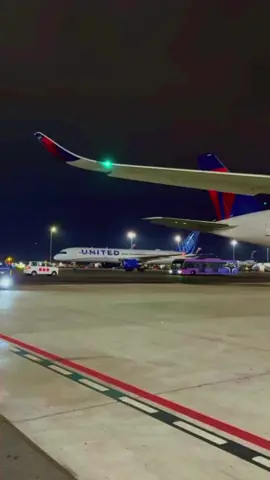 🫰🏼 #aeropuertojorgechavez #lim #aviation #unitedairlines #fy 