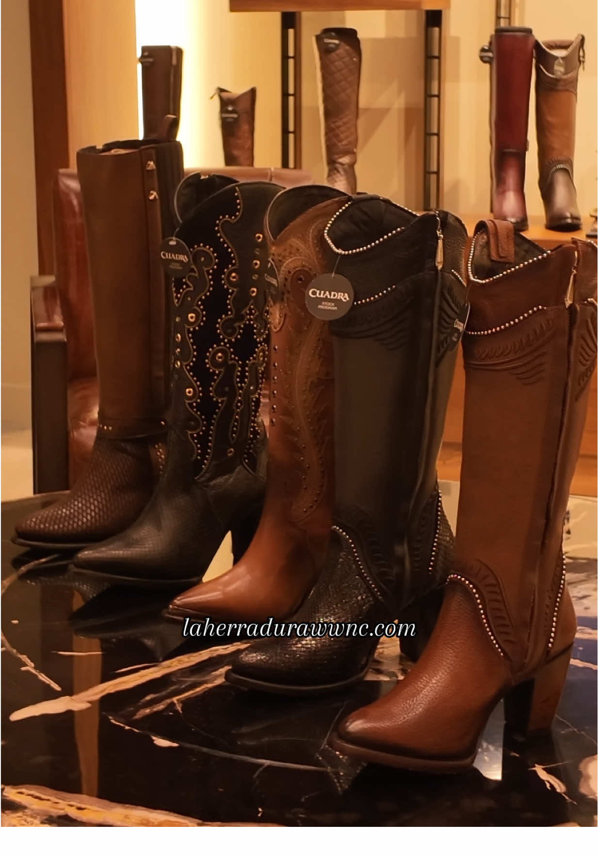 La mejor colección en botas cuadra disponible en tiendas y Online laherradurawwnc.com 📞9105967393 Envíos gratis a todo USA #cuadra #botascuadra #usa #western #cowboy 