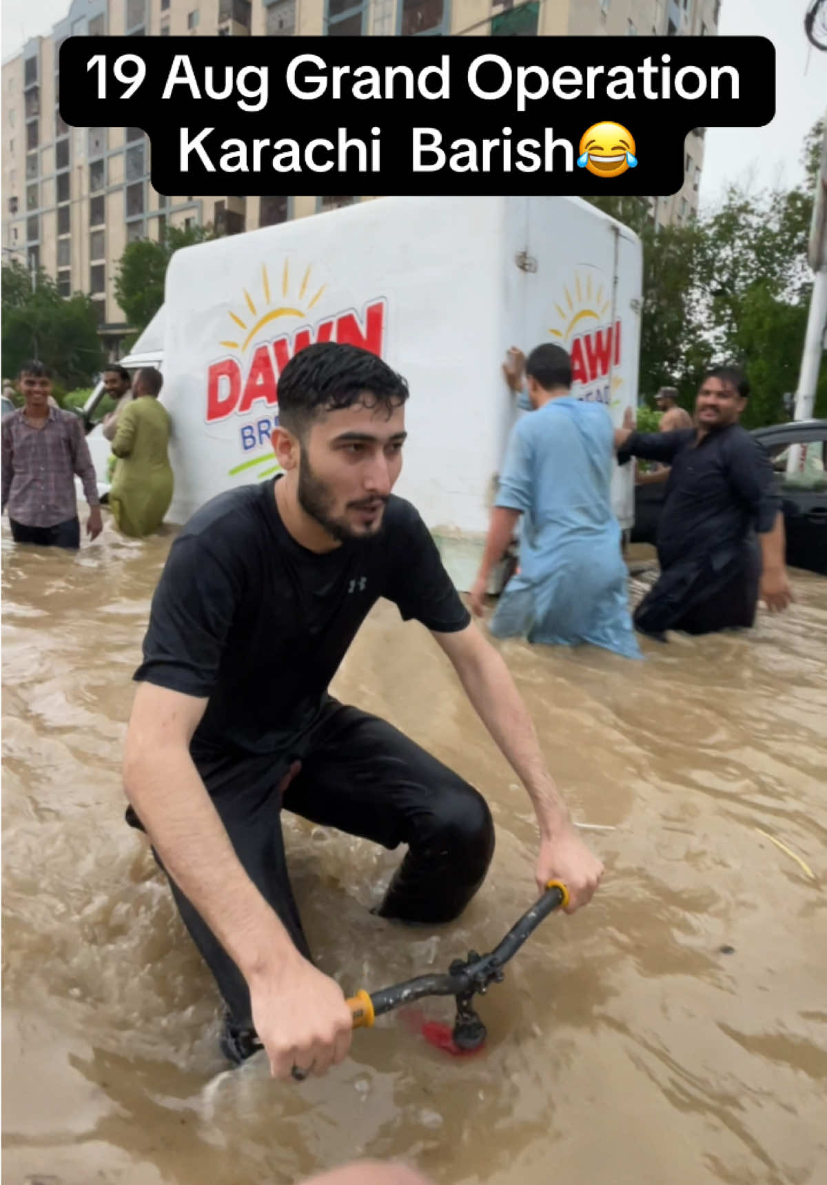 19 Aug Shahrah Faisal Grand Operation😂😂 #karachibarish #grandoperation #barish #viral #tahirmustafa 