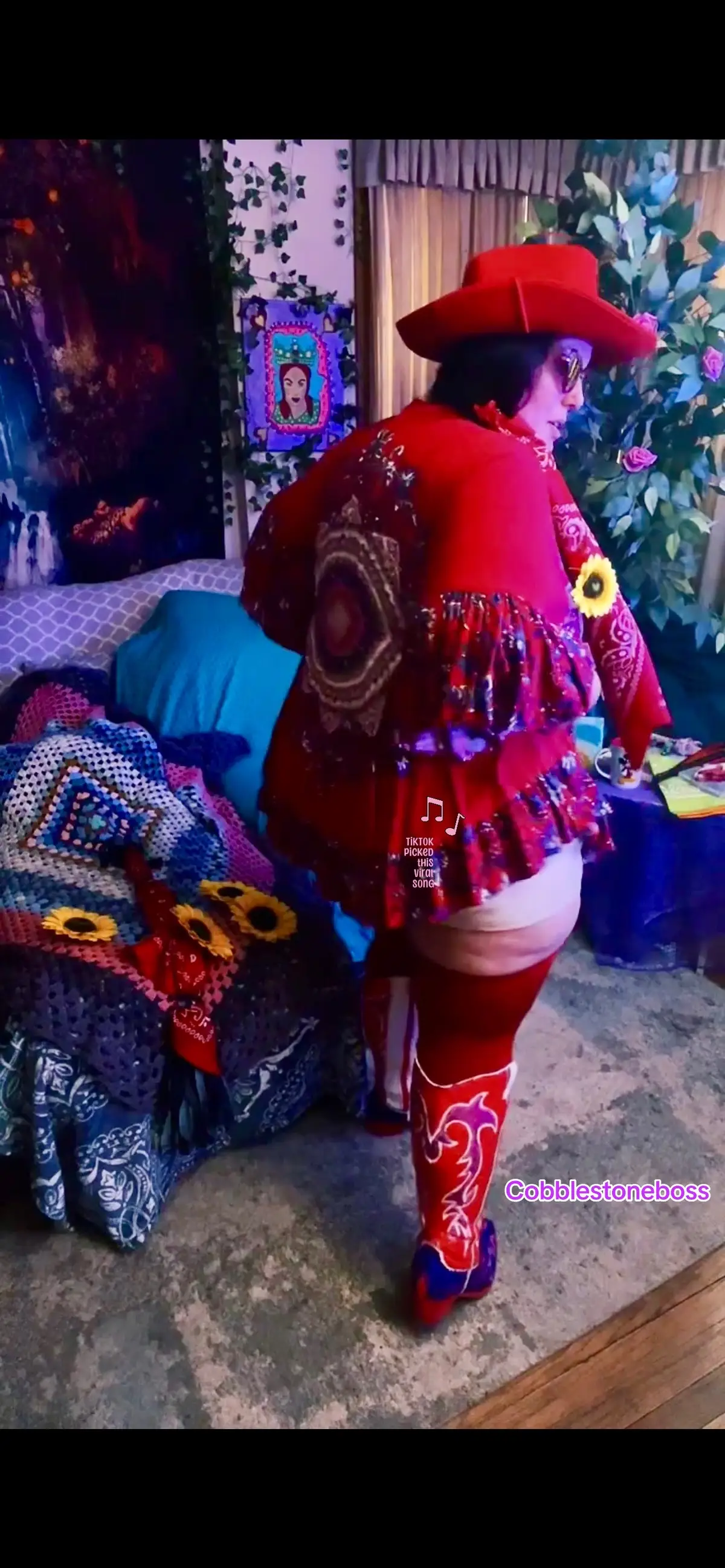“Fashion is so fun  when your world is full of color  and you like to paint new art with fabric” Cobblestoneboss💋  #viralsong #fypシ #viral #qoutes  Bandanna round her boots viral linedance song @#NewzWilliams 