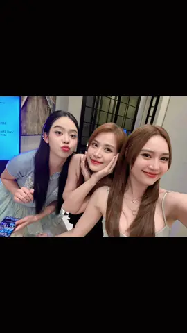 Hội tụ ❤️ #dongnhi #ninhduonglanngoc #thanhthuy #tiffanyandco #event 