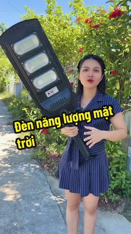 Đèn năng lượng mặt trời #onggiareview #den #dennangluongmattroi #dennangluong #dennangluongmattroigiatot 