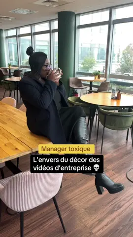 Désolée pour l’absence, j’étais sursollicitée sur des projets 😮‍💨 en même temps y’a que moi qui bosse ! #humournoir #autravail #manager 