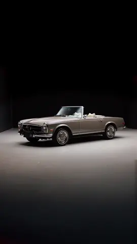 Mercedes-Benz 280SL #mercedes #mercedesbenz #benz #classiccar #fyp 