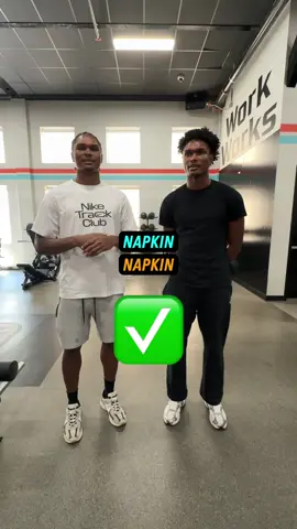 The Thompson Twins share a brain… confirmed 😭 #ote #hoops #basketball @amen.Thompson @ausar thompson 