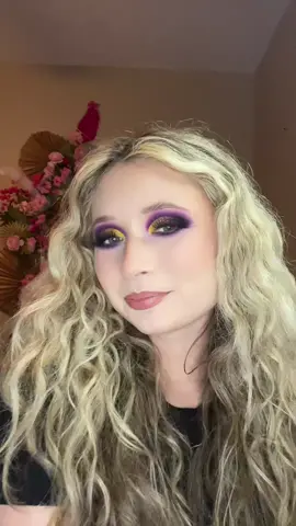 she a baddie & a boss #makeup #makeuptutorial #eyeshadow #eyeshadowtutorial #summereyeshadow @Morphe Cosmetics @maccosmetics @wetnwildbeauty @Makeup Revolution @NYX Professional Makeup @e.l.f. Cosmetics @ColourPop Cosmetics 