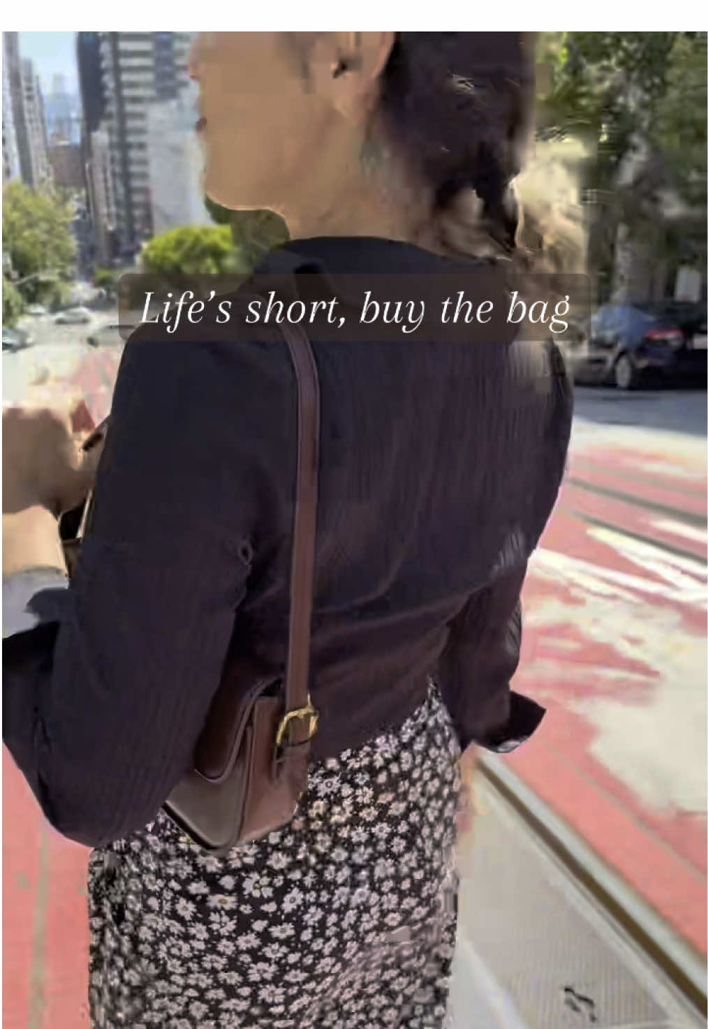 The perfect everyday bag. So many color options available. An the best part its affordable price #fallfashion #shoulderbag #handbags #affordablefashion #OOTD 
