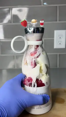 What next?#milkshake #portablejuicer #juicer #smoothie 