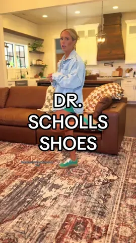I’m not kidding when I say yall better run LOL 😳🤪💫🫶🏼 #travel    #shoes #shoetok #drscholls #comfyshoes #travelshoes #flats #lifts #shoeinserts #tennisshoes #momfashion #momstyle #momlife #OOTD #outfitideas #outfitinspiration #outfitoftheday #millenials #tiktokshopcreatorpicks #summervibes #tiktokshopbacktoschool 