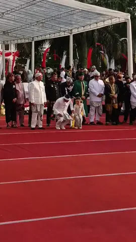 penghormatan Bapak Aing didampingi Nyi Hyang