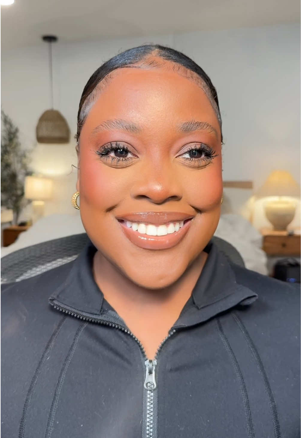 Proof’s in the lashes 👀✨ The NEW Double Standard Primer & Mascara Duo is finally back after selling out in 45 mins. Don’t blink – head over to dibsbeauty.com to grab yours now🤎🖤.