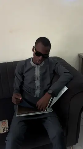 ON' Elégancia 🪡🧵📍Tissu complet prêt-à-porter MALI / Bamako / Djélibougou Numéro téléphone #94046261 #78349956 Livraison : Expédition partout dans le monde DHL, La Poste, Etc. #Caftan #CostumeAfricain