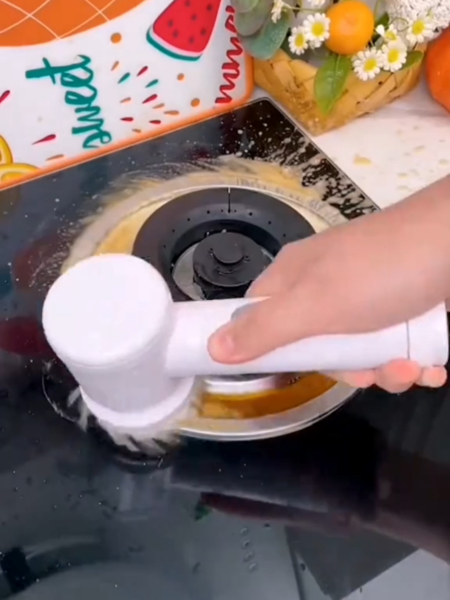 🤩☝️Potência que tira até a gordura mais difícil em segundos! 😁☝️✨#EscovaElétrica #LimpezaFácil #CozinhaOrganizada #UtensíliosDeCozinha #CozinhaPrática #cozinha #escovalimpeza #limpeza