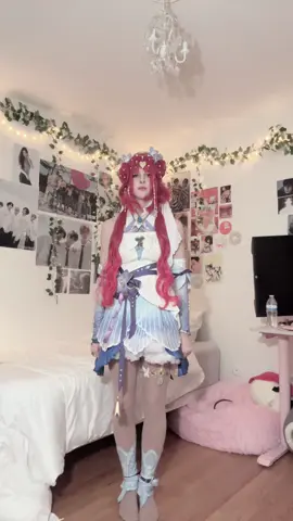 My posters and room changing throughout it lol #fyp #cosplayer #genshin #forupage #foru 