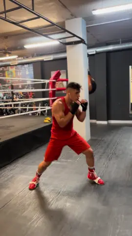 😮‍💨🩸 #boxingstyle #boxing #boxingtraining #boxingchamp #boxingprofessional #boxingday #boxingmaroc 