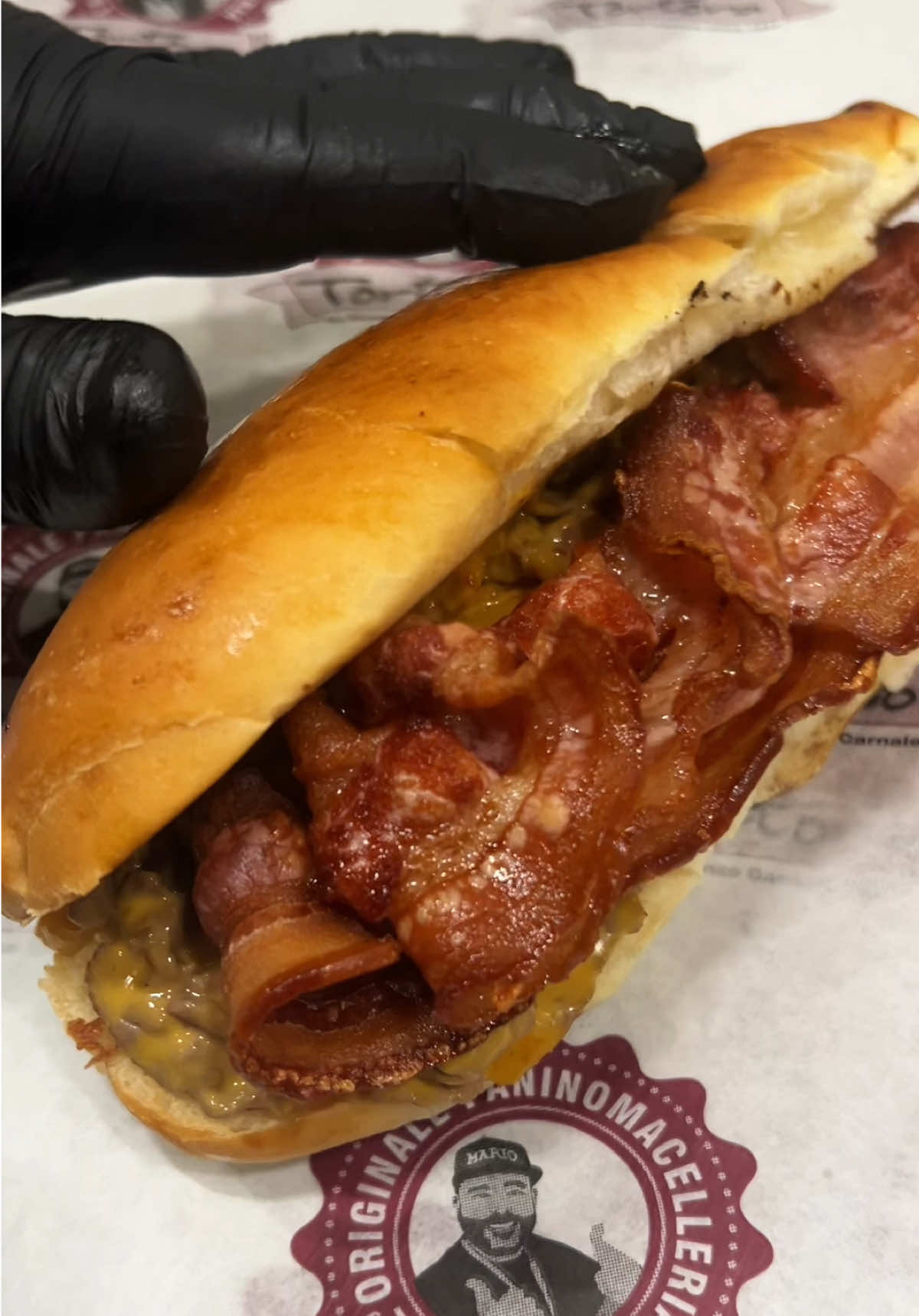 SOLO DA #MARIOTORTORA 🔥 #paninomacelleria #cheesesteak #bacon #cheddar 