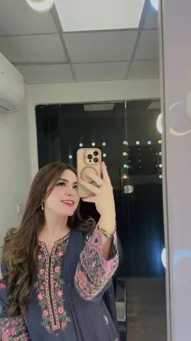 Makeup room diaries 🌚#hinaniazi #fyp #viralvideos #trending #fypシ゚viral 
