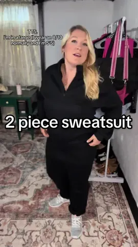 This will be a go to outfit all fall and winter for me!  #fallfashion #falloutfit #comfort #sweatsuit #fallclothes 