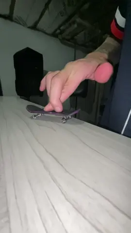 Let’s get clips today guys! Here are a few but I’ll be diving back in more today! #fingerboard #fingerboarding #fyp #art #fyp 